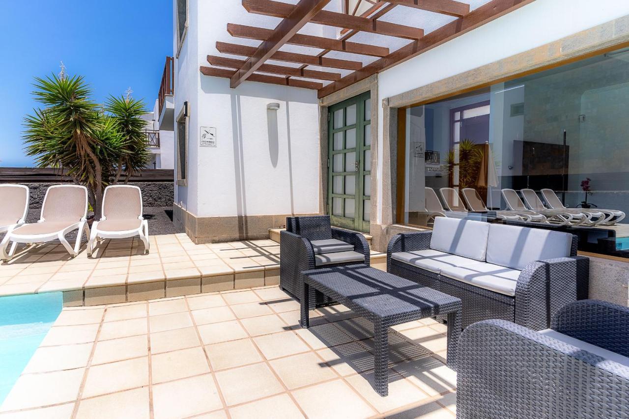 Villas Camelot By Escape Home Playa Blanca  Exterior photo
