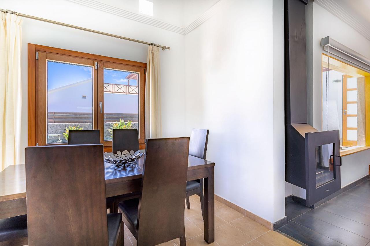 Villas Camelot By Escape Home Playa Blanca  Exterior photo