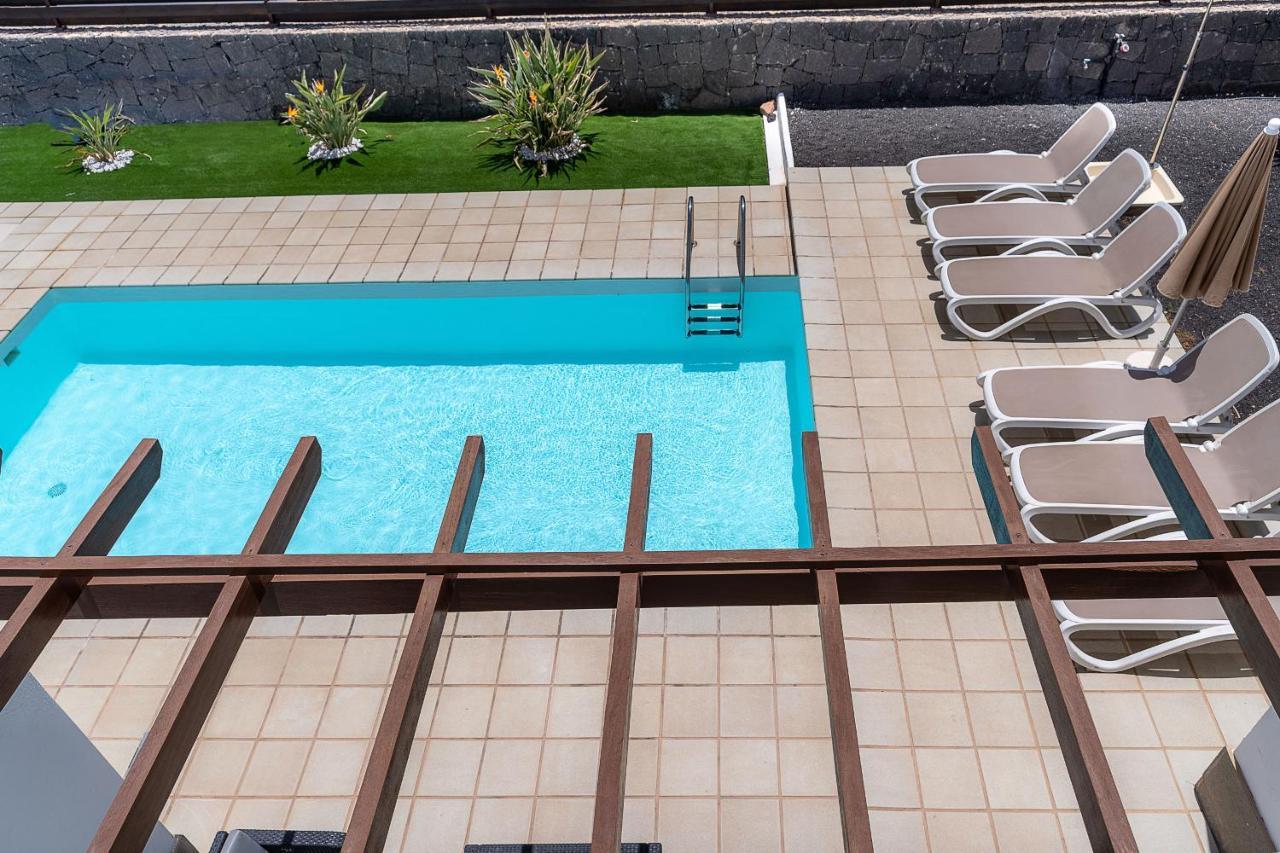 Villas Camelot By Escape Home Playa Blanca  Exterior photo