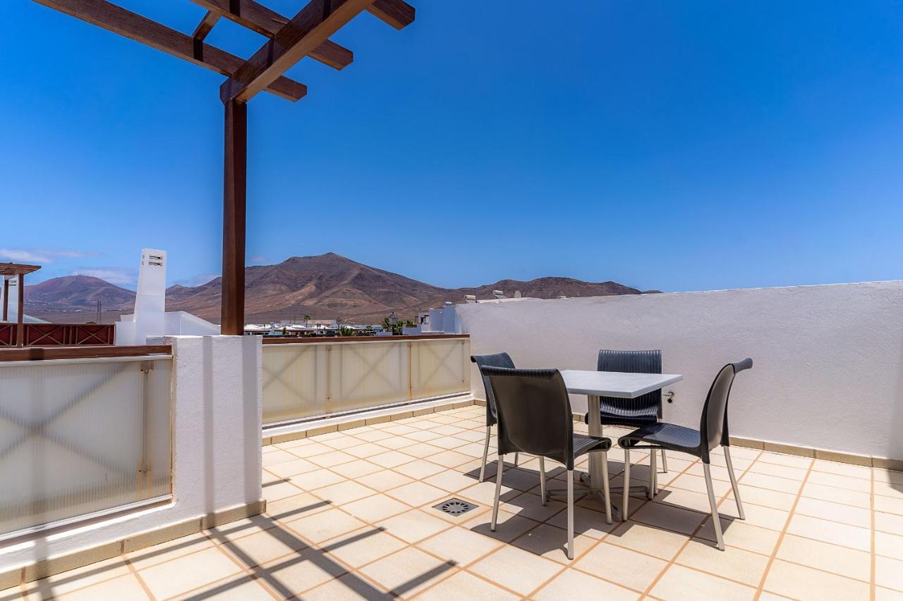 Villas Camelot By Escape Home Playa Blanca  Exterior photo